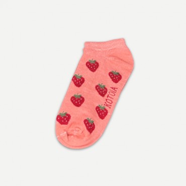 Kotoia 3 ankle Strawberry cotton socks ( plain black , plain white and strawberry pink )