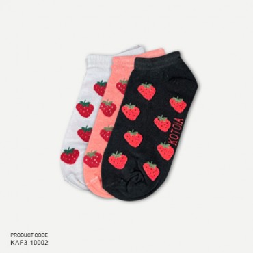 Kotoia 3 ankle Strawberry cotton socks ( white , black and pink )