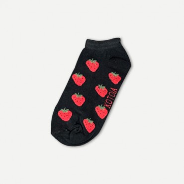 Kotoia 3 ankle Strawberry cotton socks ( white , black and pink )